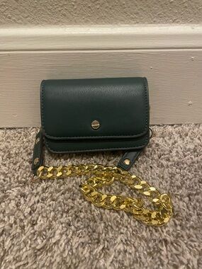 Mali + Lili Tanya Wallet on Strap Crossbody in Forrest